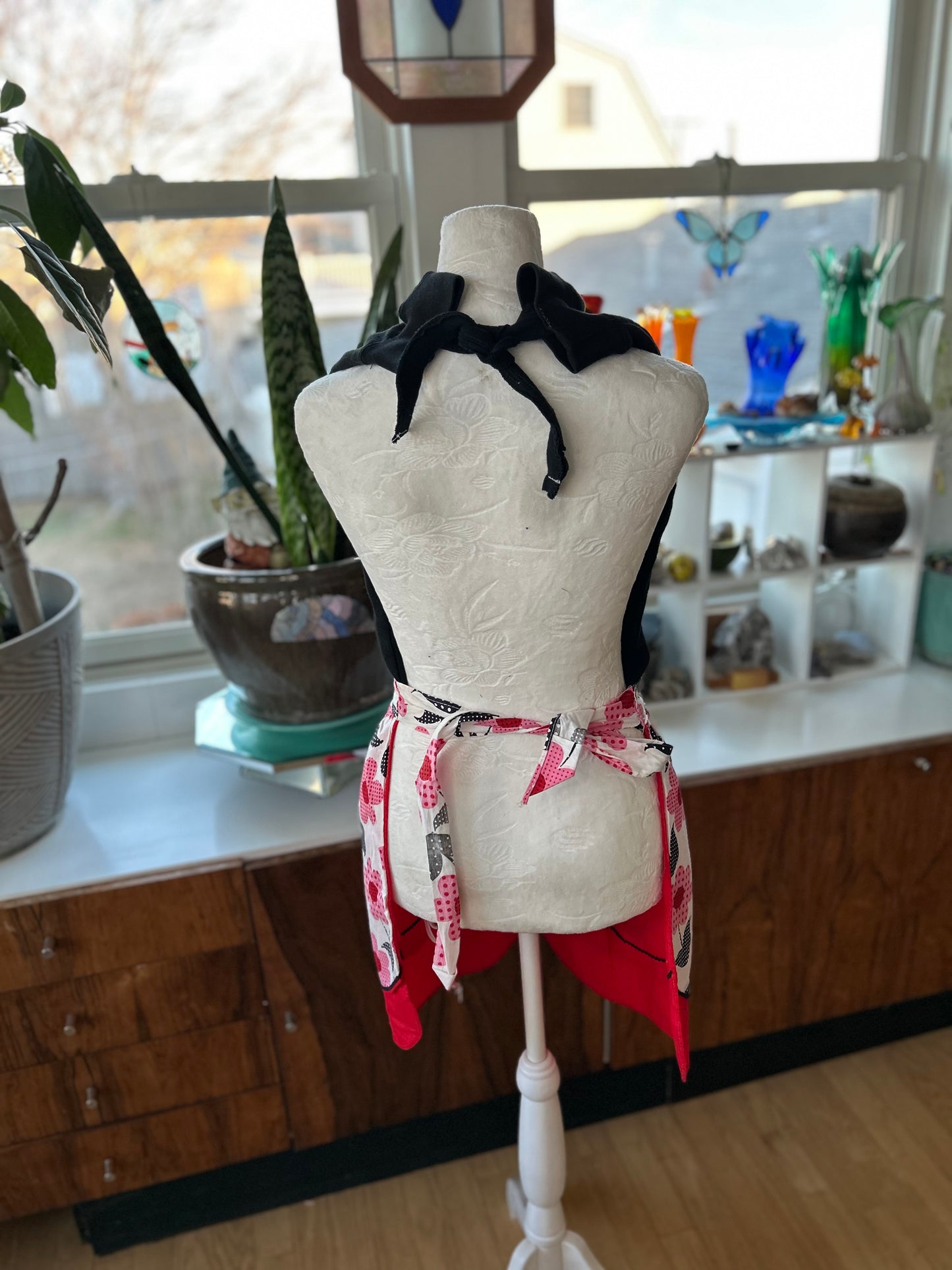 Dual Sided VaVaVoom Ladies M Halter Top Apron