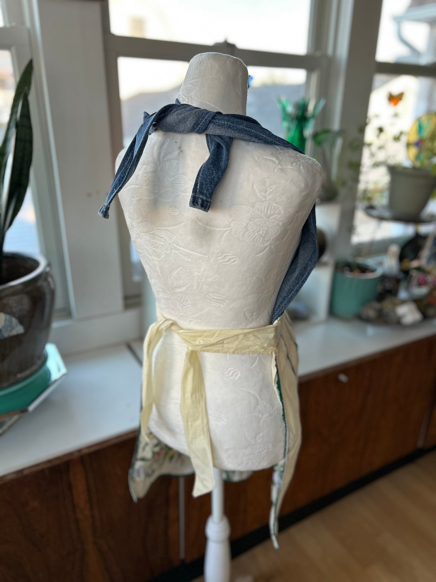 Montauk Mama Vintage Apron Shirt