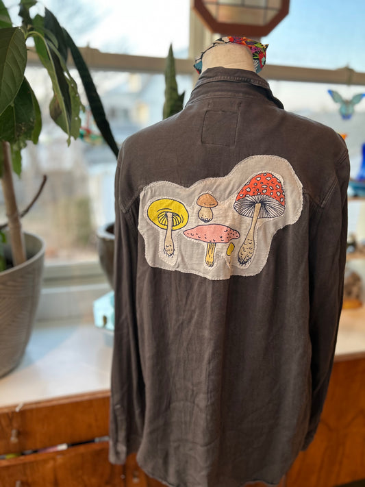 Shroom Soft and Cute Womens Large Shirt